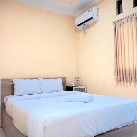 Wisma Mutiara Near Alun Alun Demak Mitra Reddoorz Exterior foto